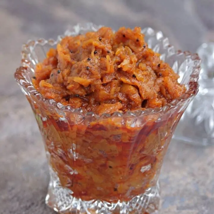 Apple pickle in a glass jar