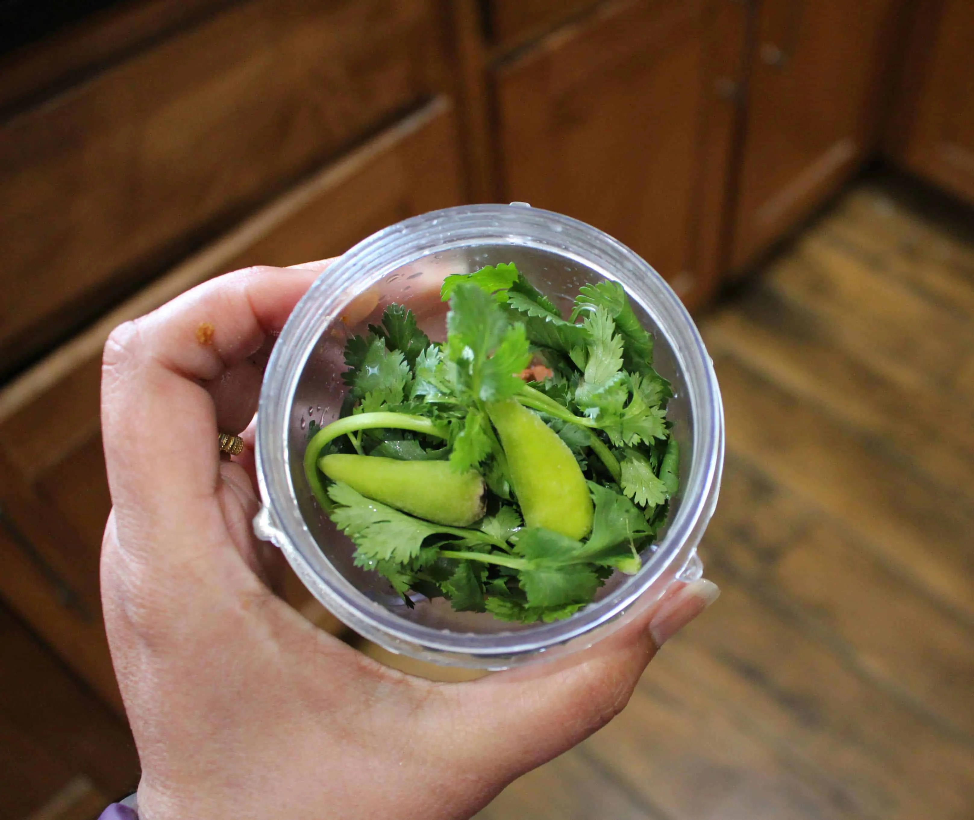 cilantro and green chilies ready to grind