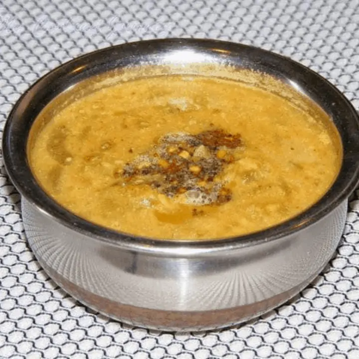 Podalangai Poricha Kuzhambu in a Pot