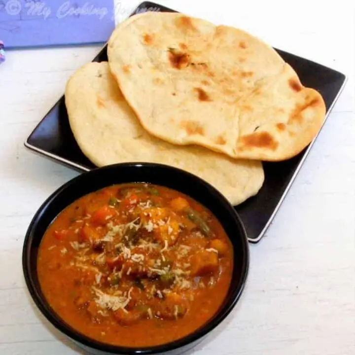 Navarathan Korma with Roti on the side