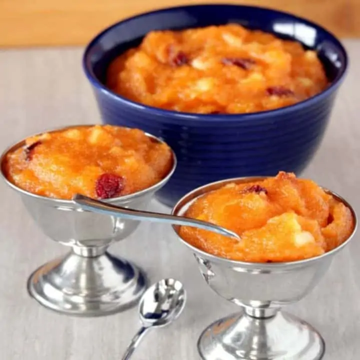 kesari in a bowl