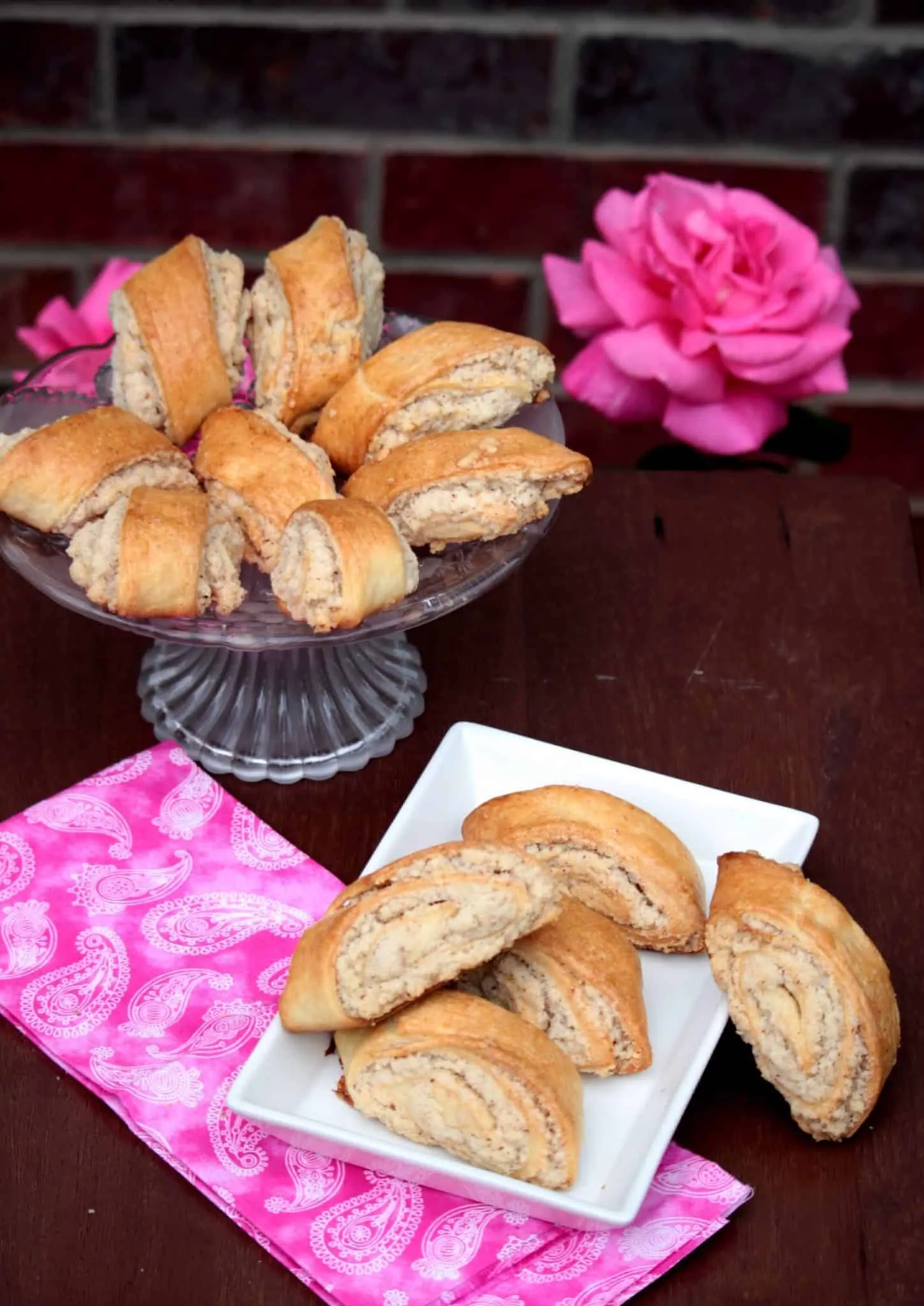 Nazouk Pastry served in a tray