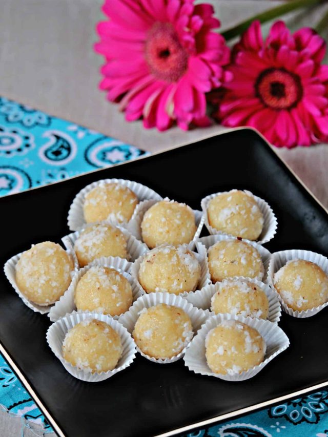 Coconut Ladoo