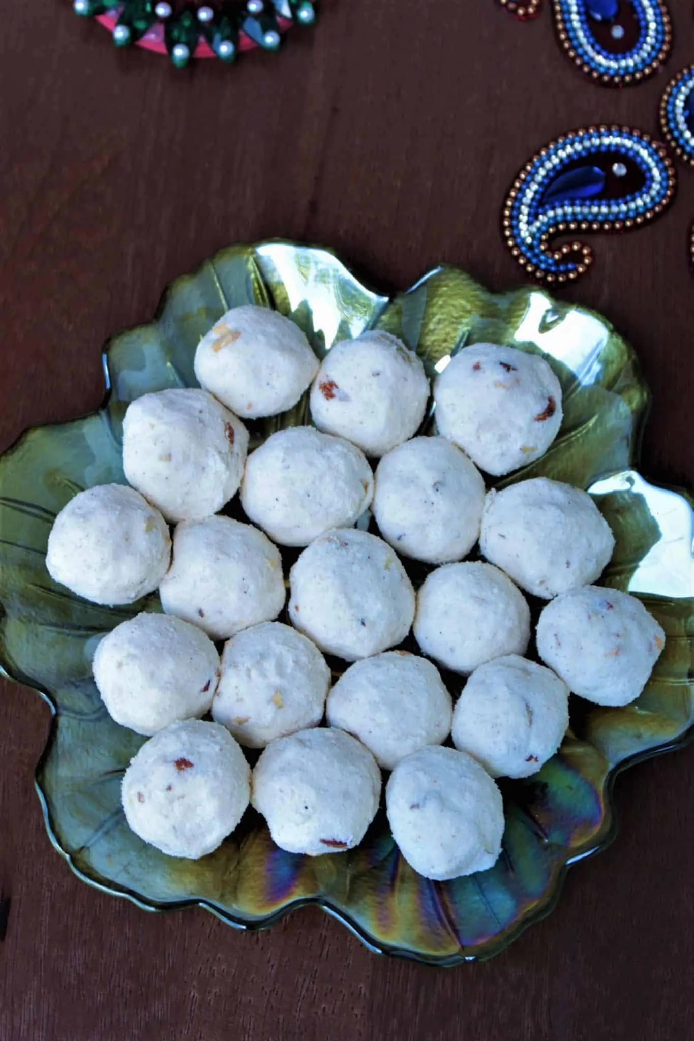 Rava Ladoo Recipe ready to eat.