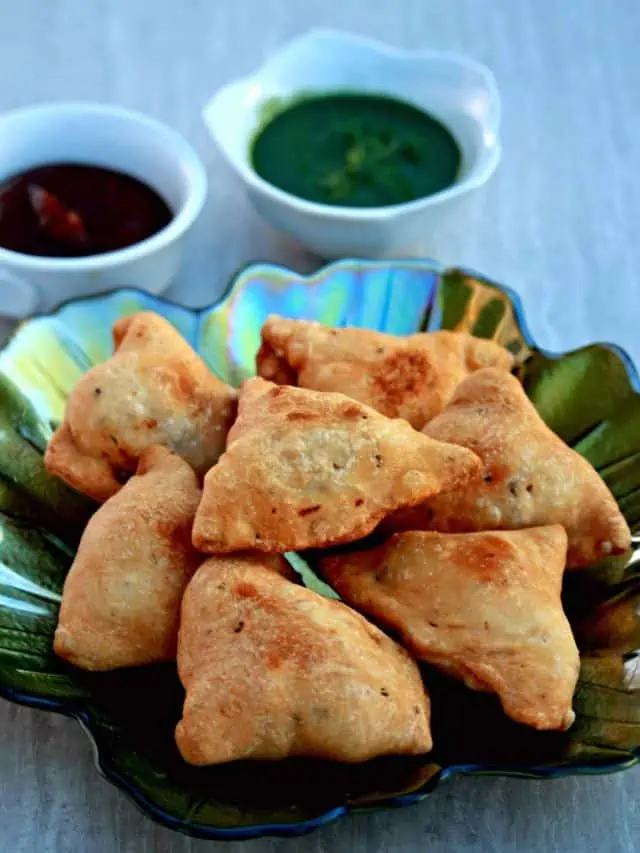 Samosa | Vegan Potato And Peas Filled Savory Pastry