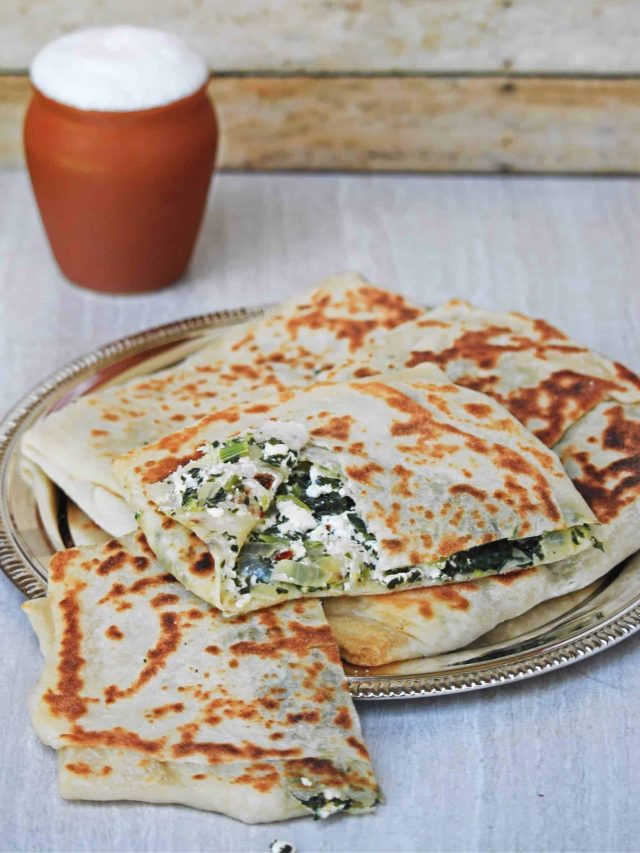 Gozleme | Turkish Spinach and Feta Flatbread