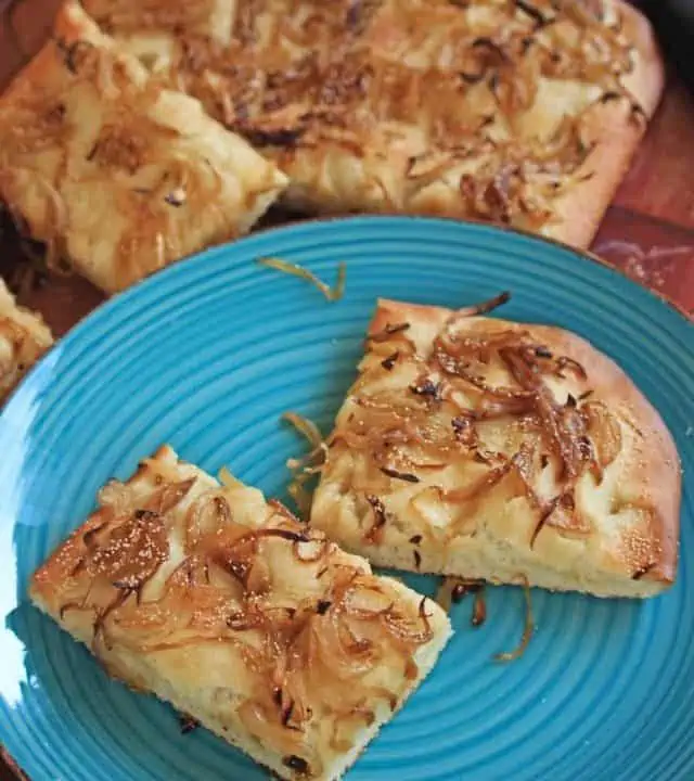 Onion and Poppy Seed Pletzel, Onion Bread Board