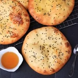 flatbread with saffron and sesame seeds