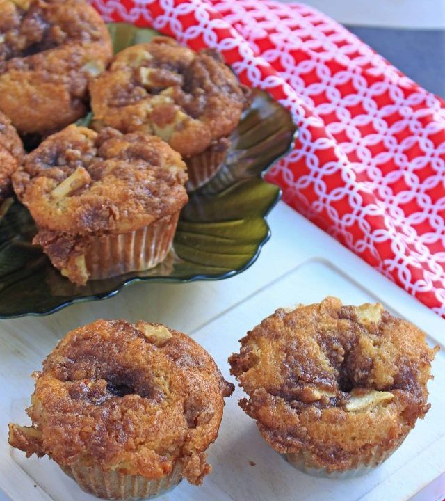 Apple Muffins with Cinnamon Apple Crumb