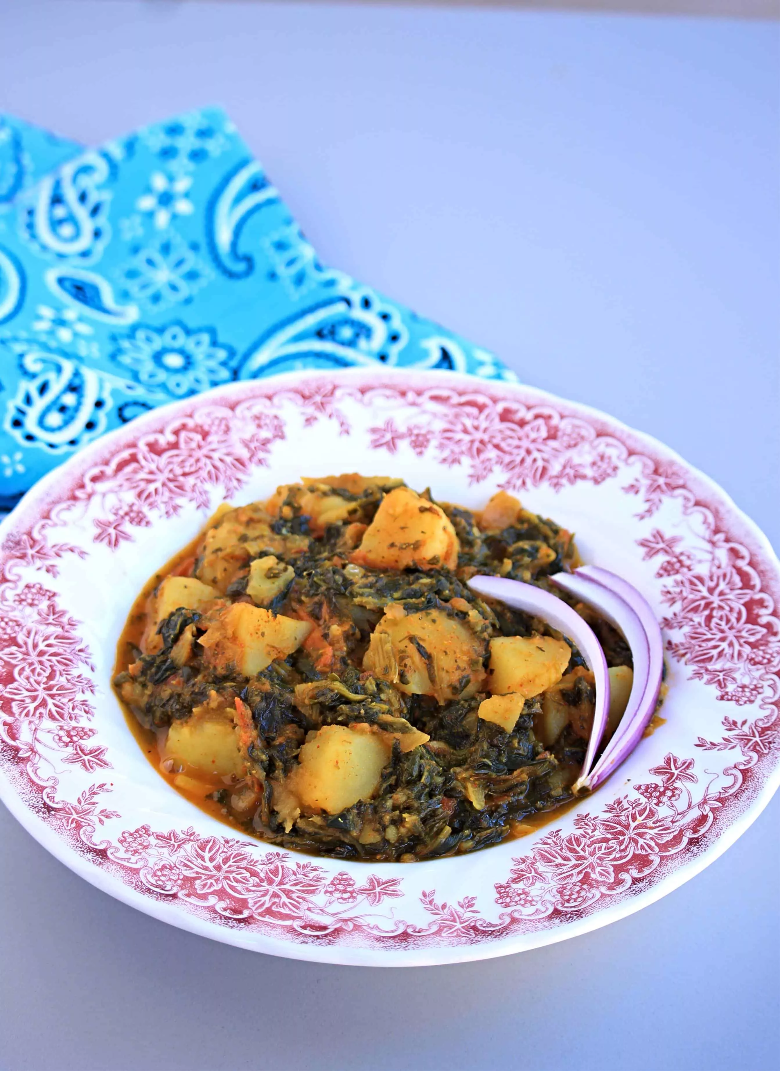 Saag Aloo | Spinach and Potato curry