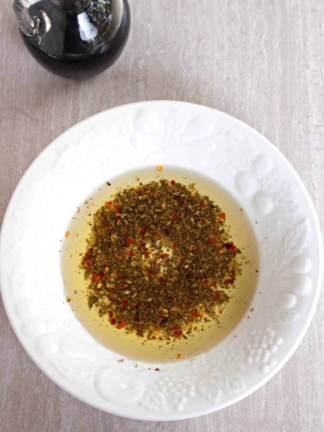 Garlic And Herb Bread Dipping Oil