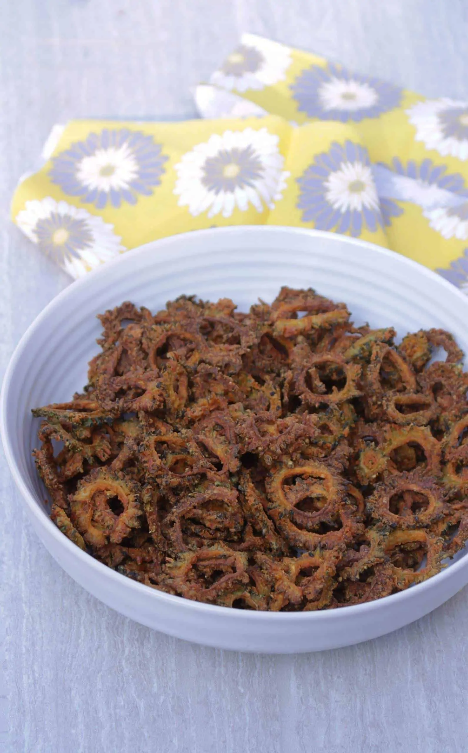 Crispy Pavakkai Varuval / chips