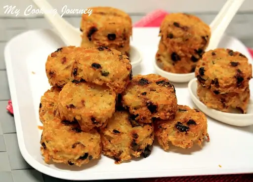 Baked Cheesy Hash Brown Cups in a dish