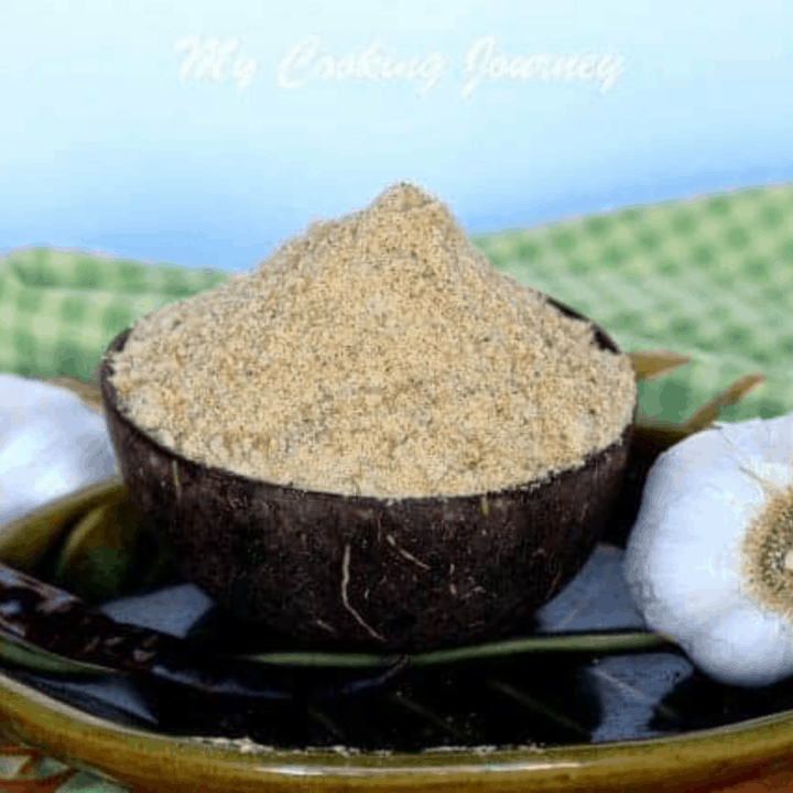 Poondu Paruppu Podi – Garlic Paruppu Podi in a Bowl