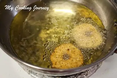 Frying the vadai