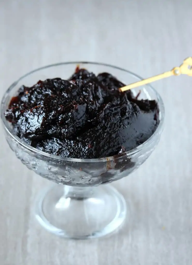 Chakka Varatti in a glass bowl 