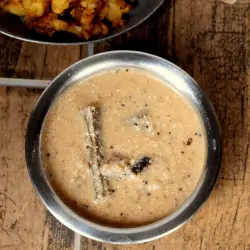 Iru Puli Kuzhambu - Tirunelveli Special in a pot