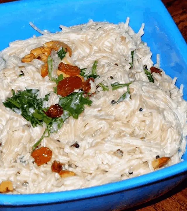 Semiya Bagalabath in a bowl