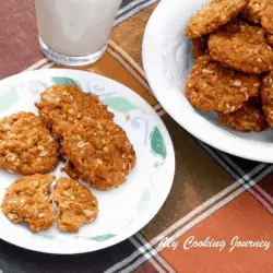 ANZAC cookies in a plate