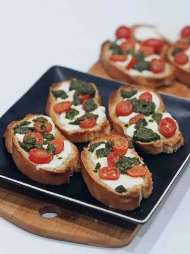 Crostini with Cherry Tomatoes And Mozzarella