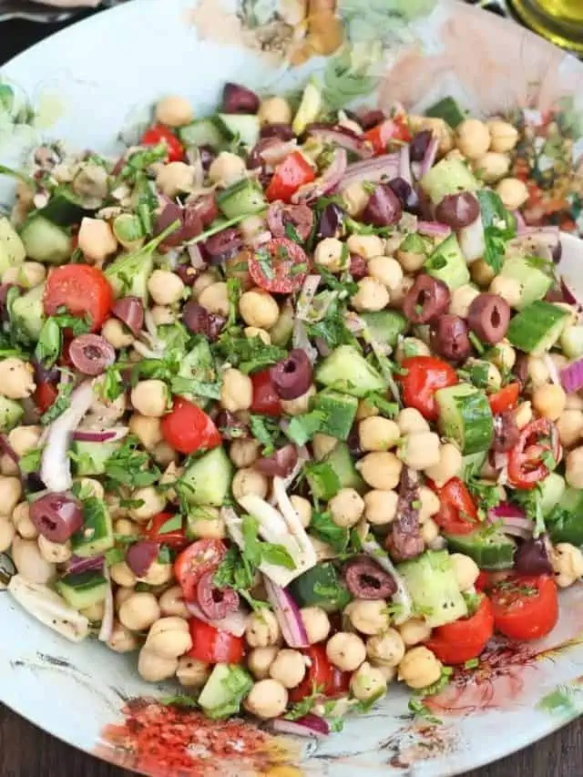 Vegan Mediterranean Chickpea Salad