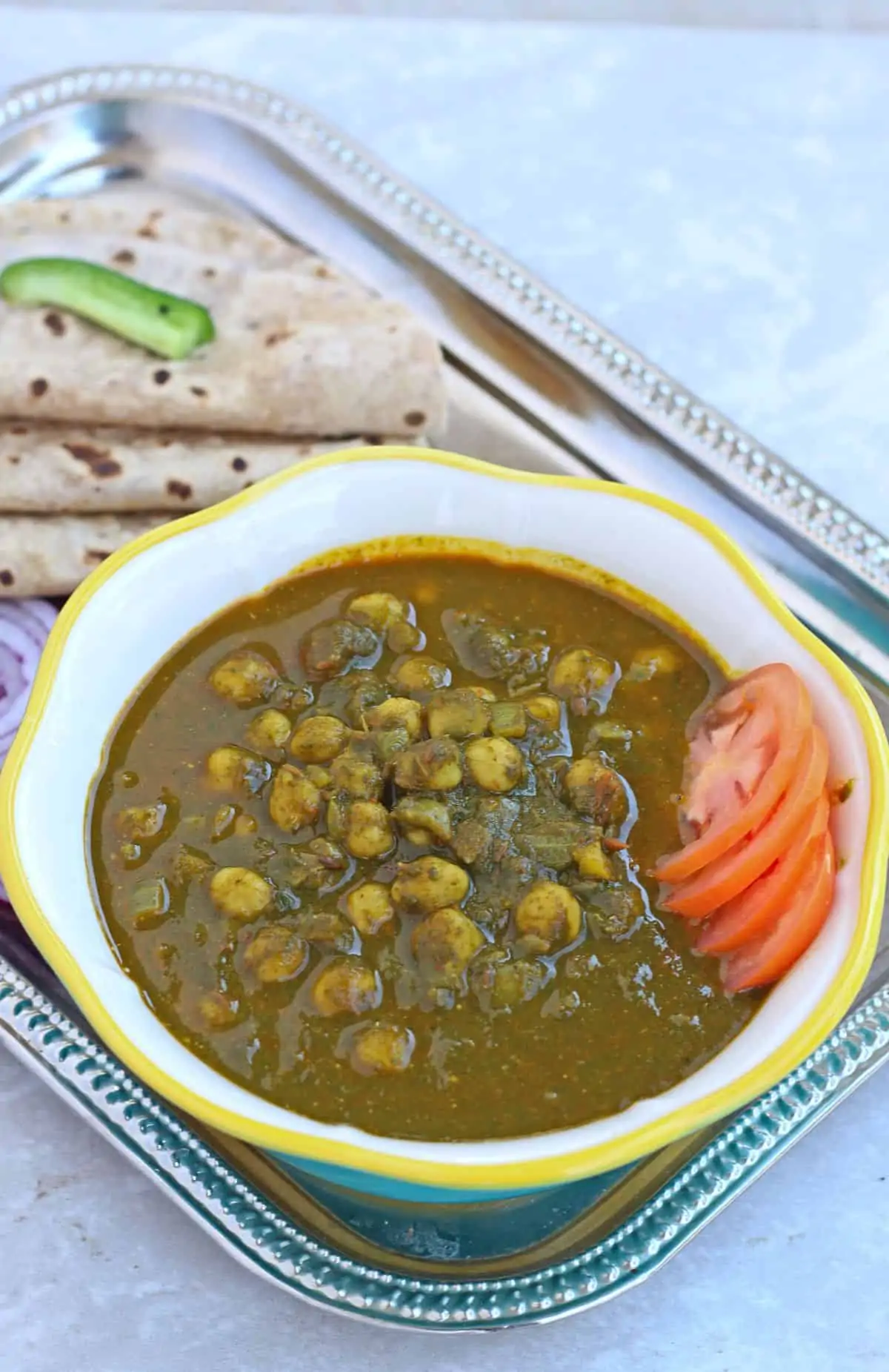 Palak Chana in a bowl