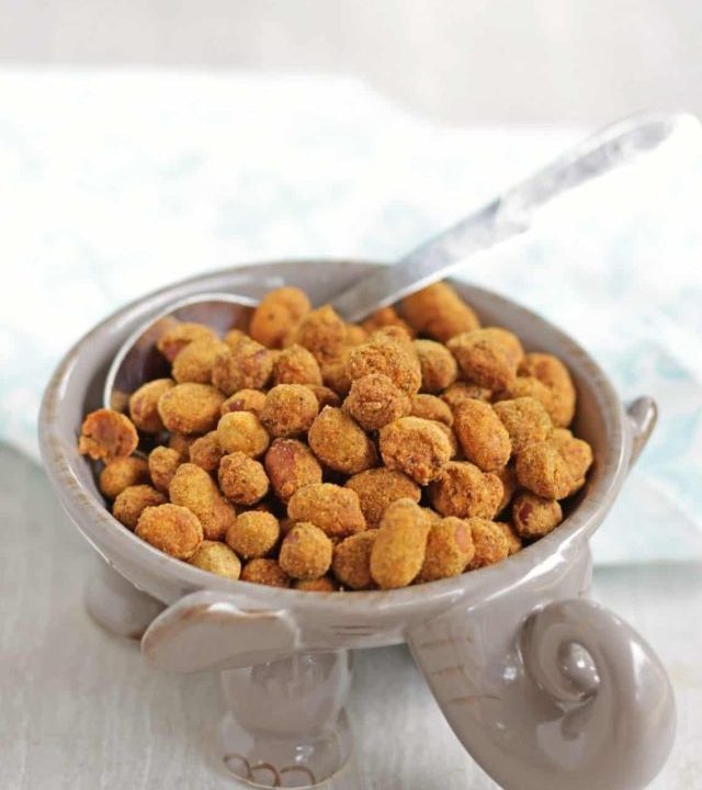 Crunchy masala peanuts in a bowl