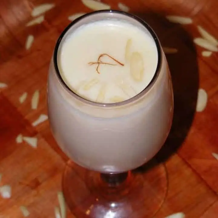 Badam Kheer in a glass bowl - Featured Image