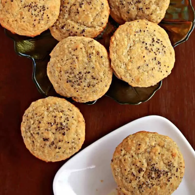 Lemon Chia Sees Muffin - Featured Image
