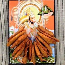 Anjaneyar Vadai on the picture of deity - Feature Image