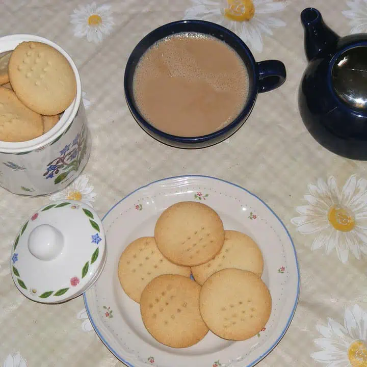 Butter Biscuits with Tea - Featured Image