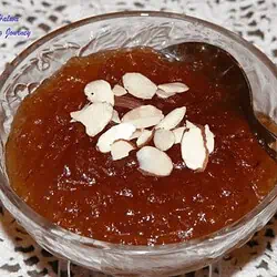 Apple Halwa in a glass bowl - Feature Image